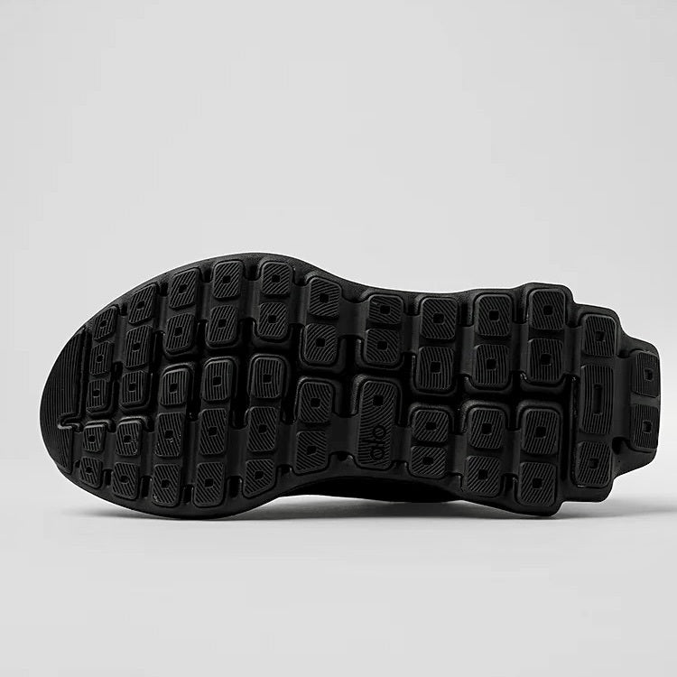 Alo Runner Black,Alo Runner,Alo sneaker black,Alo sneaker,Yoga sneaker,Alo sneaker on sale,Alo yoga sneaker black,Alo womens