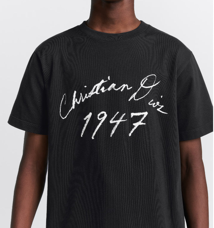 Dior handwritten Christian Dior relaxed fit T-shirt,Dior 493J696F0554, Dior T-Shirt,Dior T- Shirt mens,Dior T- Shirt authenti