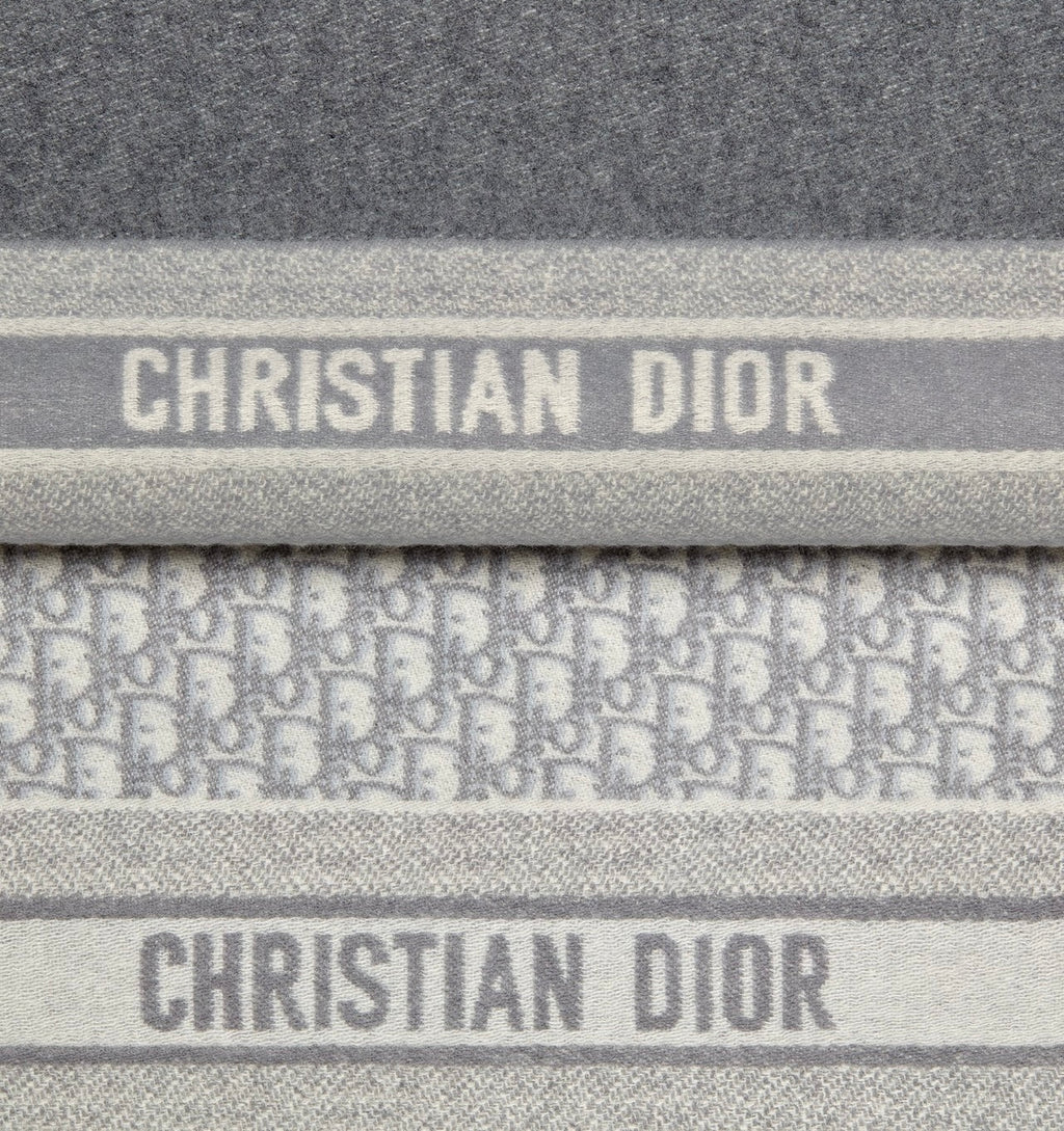 Winniemodo,Winnie modo,Dior 25CDO309I093,Dior oblique scarf,Dior scarf,Dior scarf sale,Dior scarf grey,Dior monogram scarf,Di