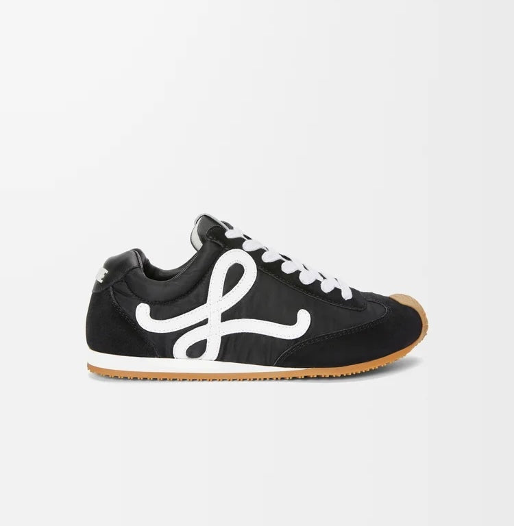 Winniemodo,Winnie modo,Loewe ballet runner 2.0,Loewe ballet sneaker,Loewe sneaker,Loewe sneaker sale,Loewe sneaker black,Loew