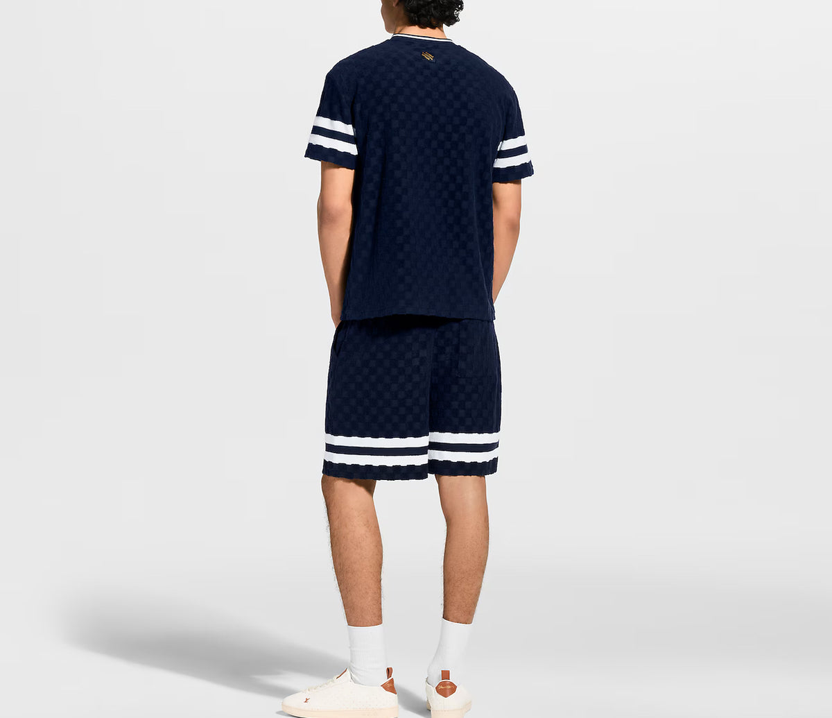Winniemodo,Winniemodony,Louis Vuitton 1AK7IY,Louis Vuitton t-shirt sale,LV tee men discount,LV tee outlet,Luxury t-shirt,Luxu