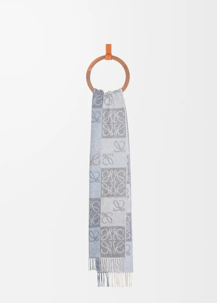 Winniemodo,Winnie modo,Loewe F810487X17,Loewe scarf cashmere,Loewe scarf,Loewe scarf sale,Loewe Anagram scarf,Loewe Anagram s