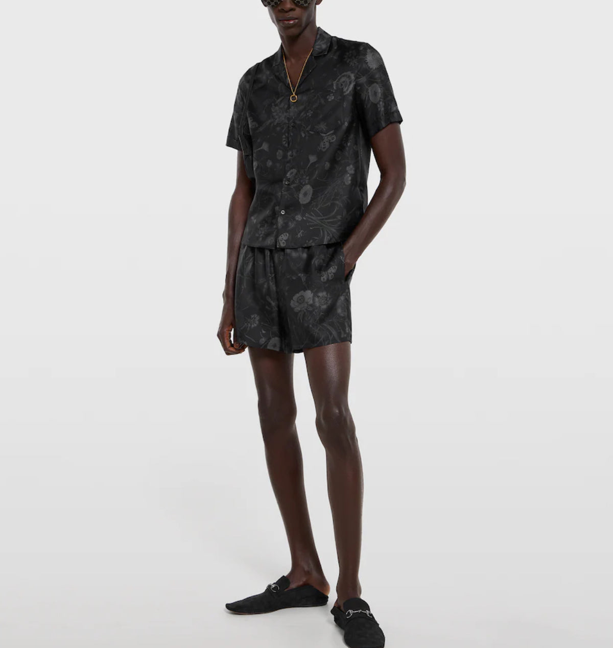 Winniemodo,Winniemodony,Gucci 864366 ZAUU8,Gucci silk bowling shirt sale,Gucci shirt men,Gucci shirt sale,Gucci shirt black s