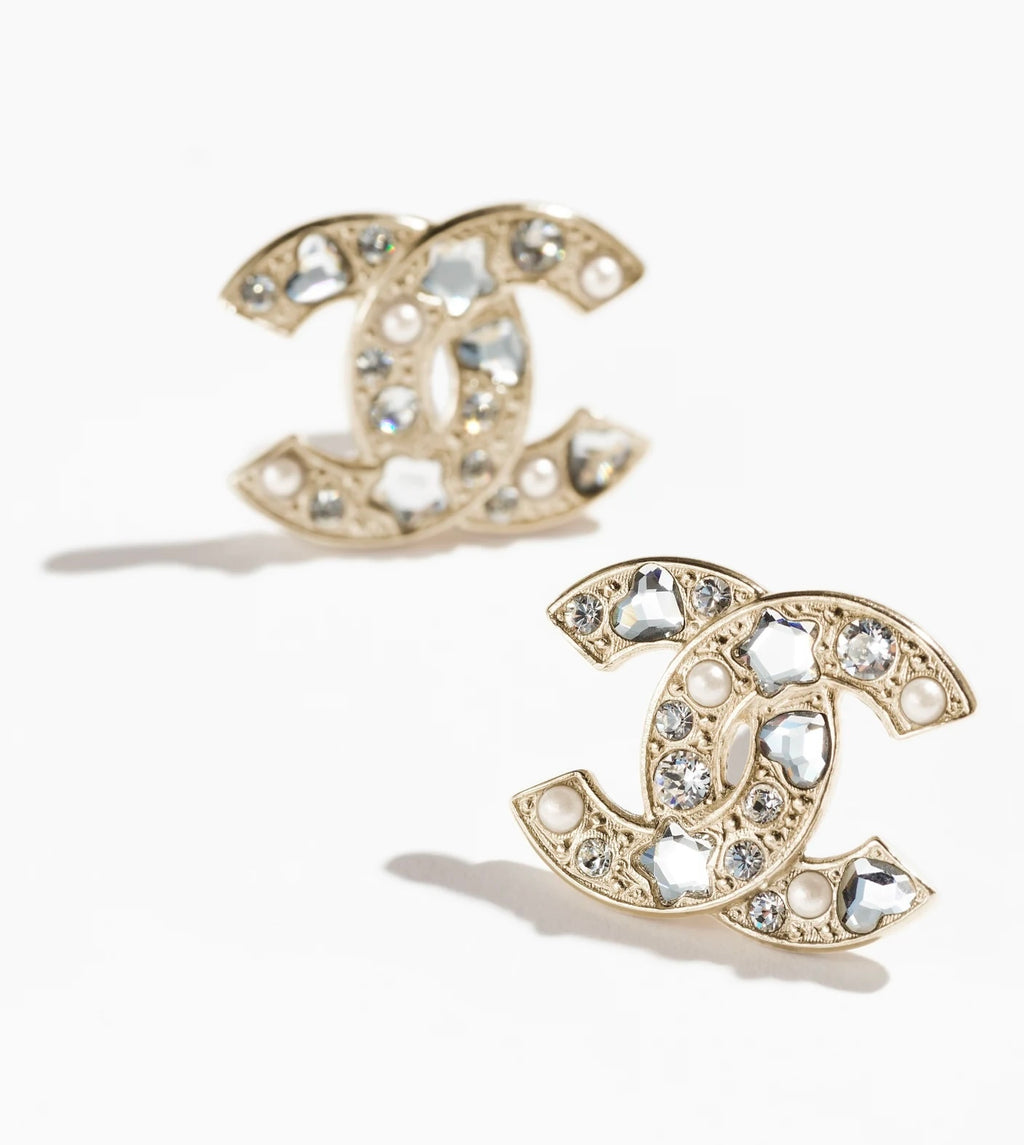 Chanel studs earrings,Chanel pearls crystal earrings,Chanel pearls crystal earrings on sale,Chanel crystal earrings,Chanel pe