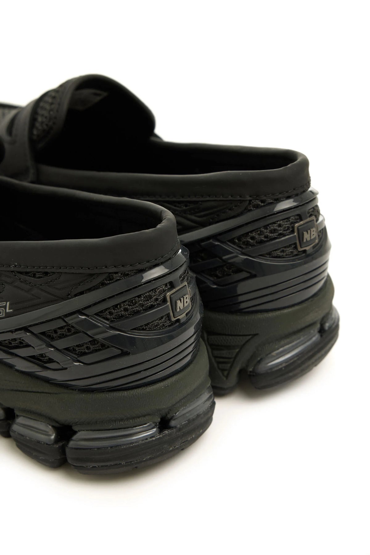 Winniemodo,Winniemodony,New balance loafer,New balance 1906L,New balance sneaker,New balance sneaker black,New balance loafer