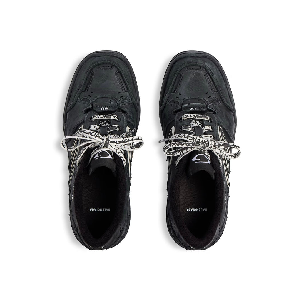 Balenciaga 841765 WCURB,Balenciaga Men’s Hampton Worn-Out Sneaker In Black,Balenciaga hampton sneaker,Balenciaga hampton worn