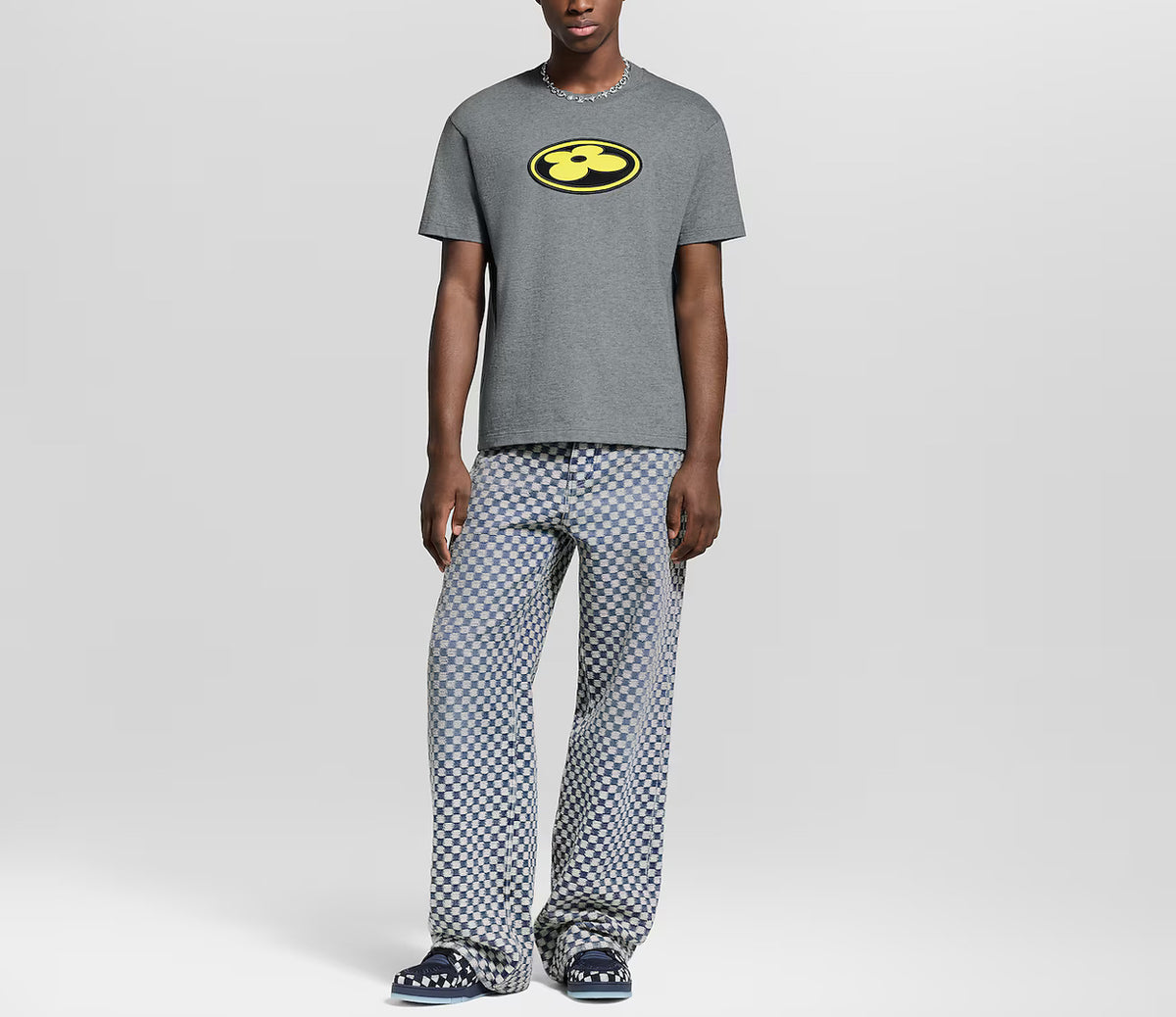 Winniemodo,Winnie modo,Louis Vuitton 1AIMMF,LV 1AIMMF,Louis Vuitton graphic patch T-shirt,LV graphic T-shirt,Louis Vuitton t-