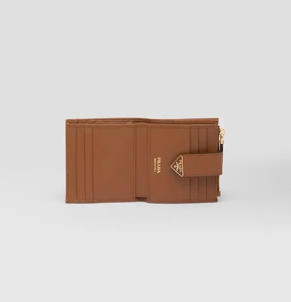 Winniemodo,Winniemodony,Prada 1ML047,Prada small leather wallet,Prada wallet brown,Prada wallet brown sale,Prada wallet women
