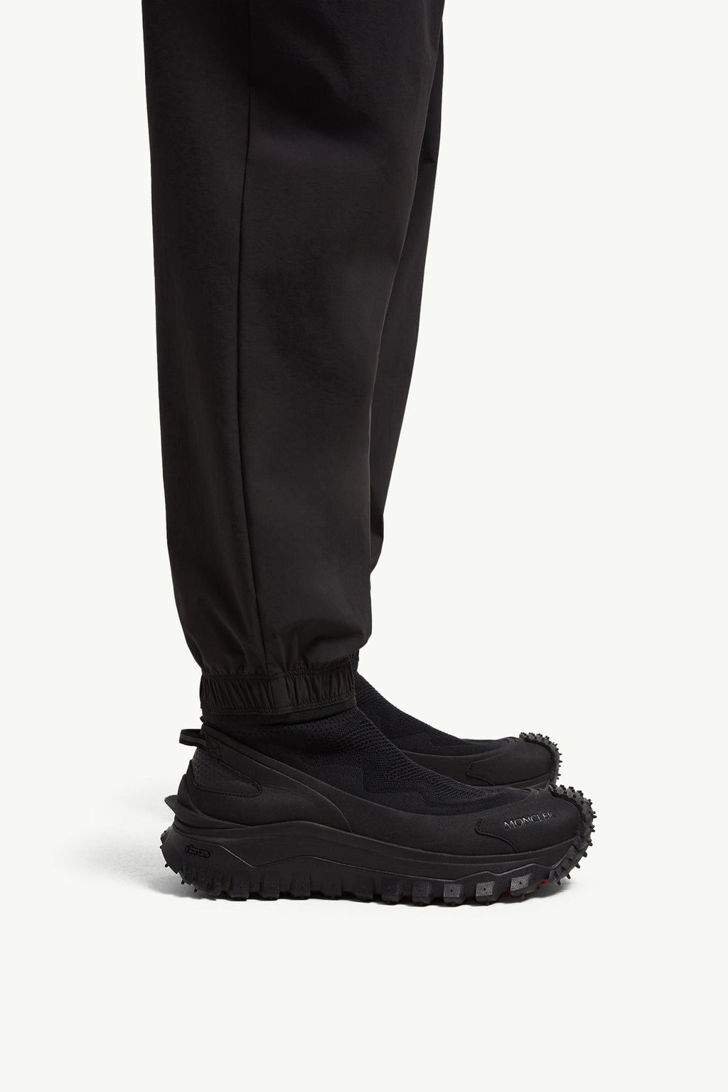 Winniemodo,Winniemodony,Moncler jogging trousers,Moncler jogging pants,Moncler jogging black,Moncler jogging men,Moncler jogg