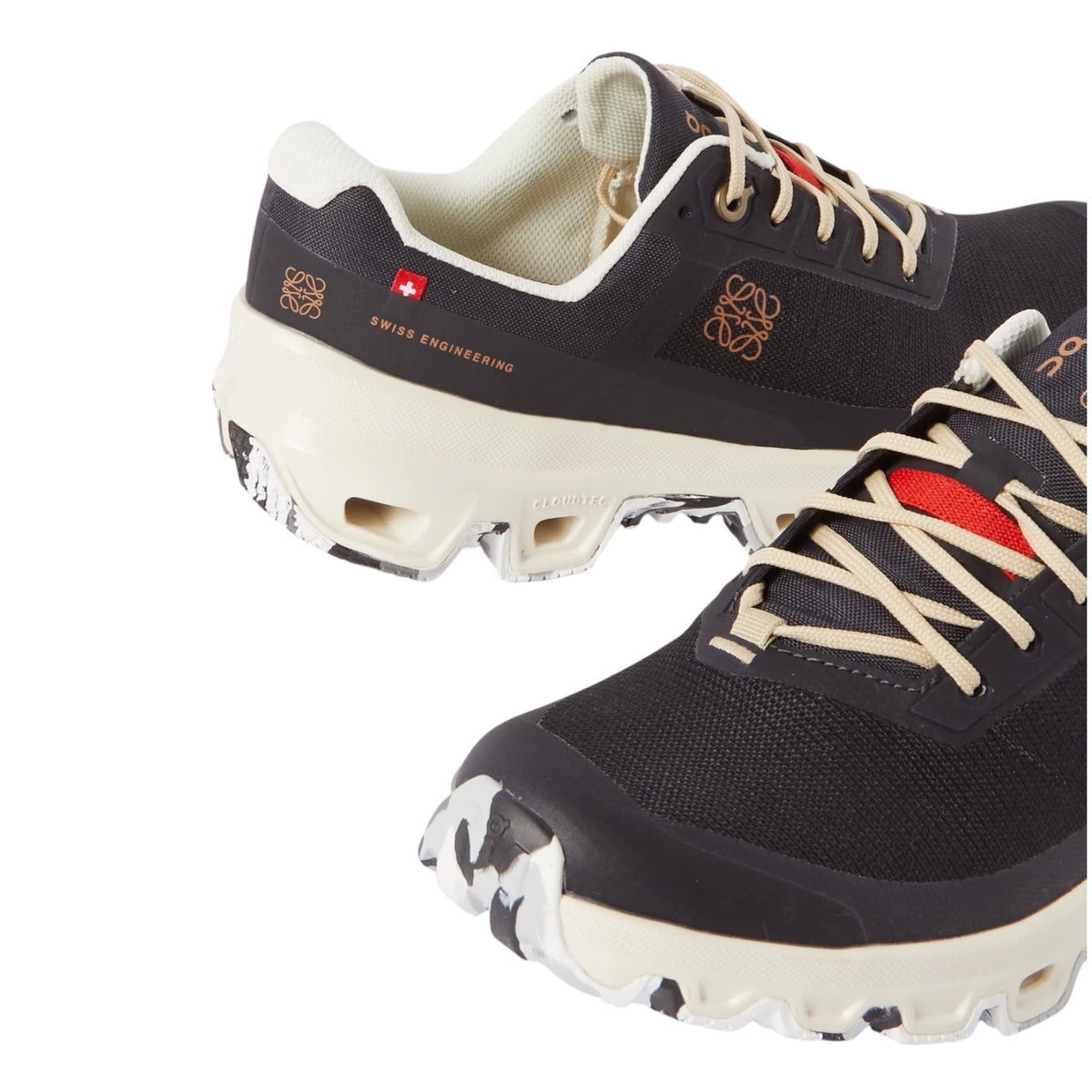 Loewe On Cloudventure sneaker,Loewe On Cloudventure running shoes,Loewe On Cloudventure black sneaker,On Cloudventure loewe b
