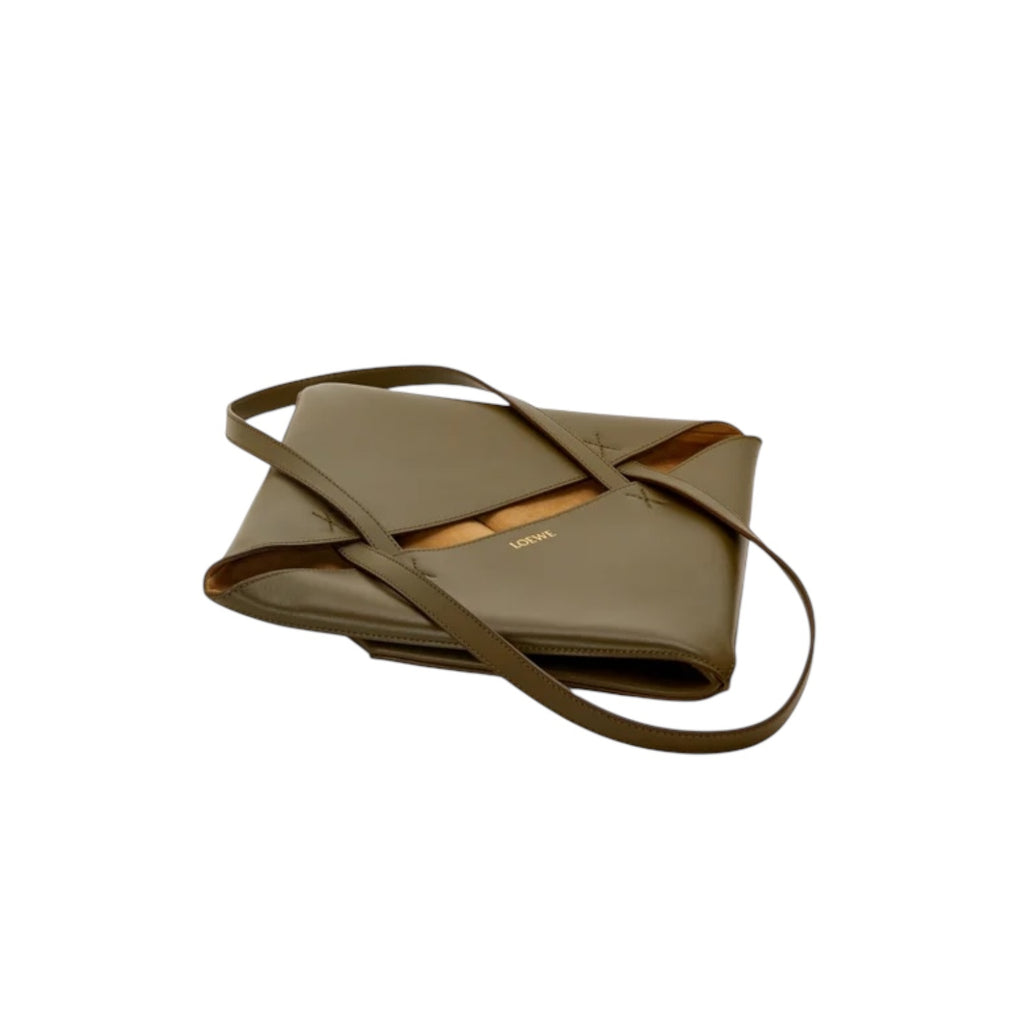 Loewe IDA657G50X01,Loewe Medium Puzzle Fold tote in shiny calfskin,Loewe puzzle fold tote bag,Loewe puzzle tote bag,Loewe gre