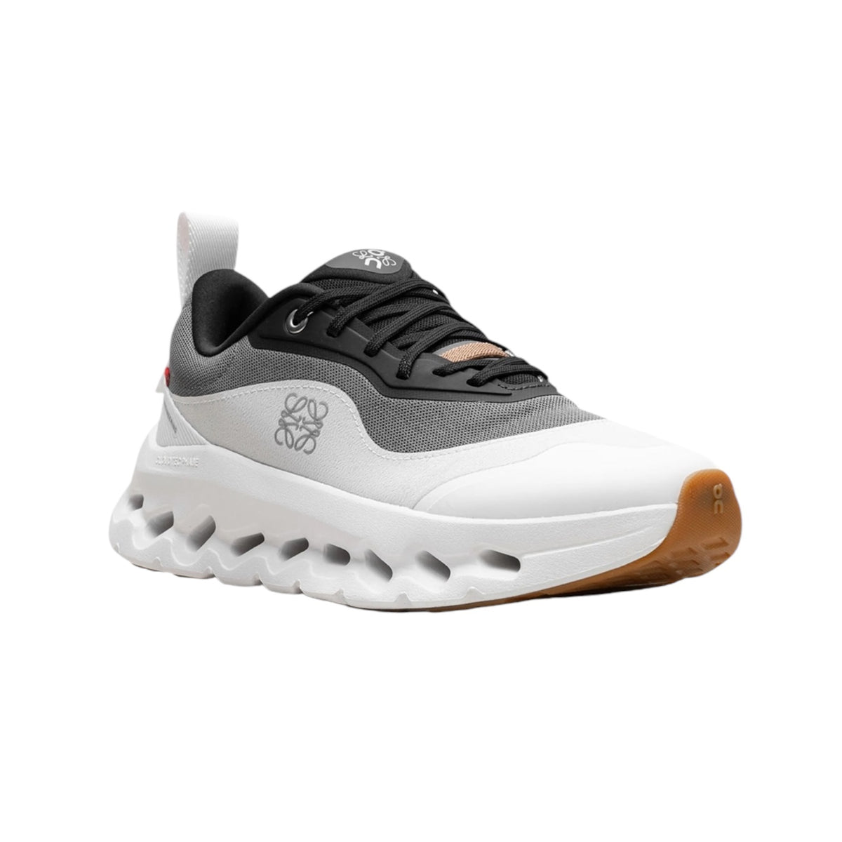 On x Loewe sneaker,On x loewe sneaker 2.0,On x Loewe sneaker white black,On x Loewe cloudtilt,On x Loewe cloudtilt 2.0,On x L