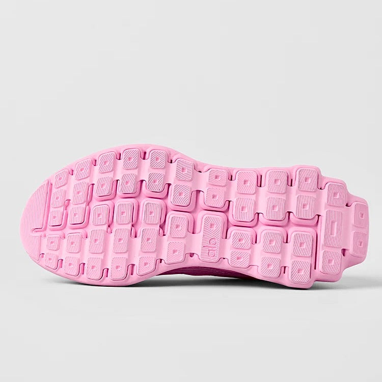 Alo Runner pink,Alo Runner,Alo sneaker pink,Alo sneaker,Yoga sneaker, Alo sneaker on sale,Alo yoga sneaker pink,Alo womens sn
