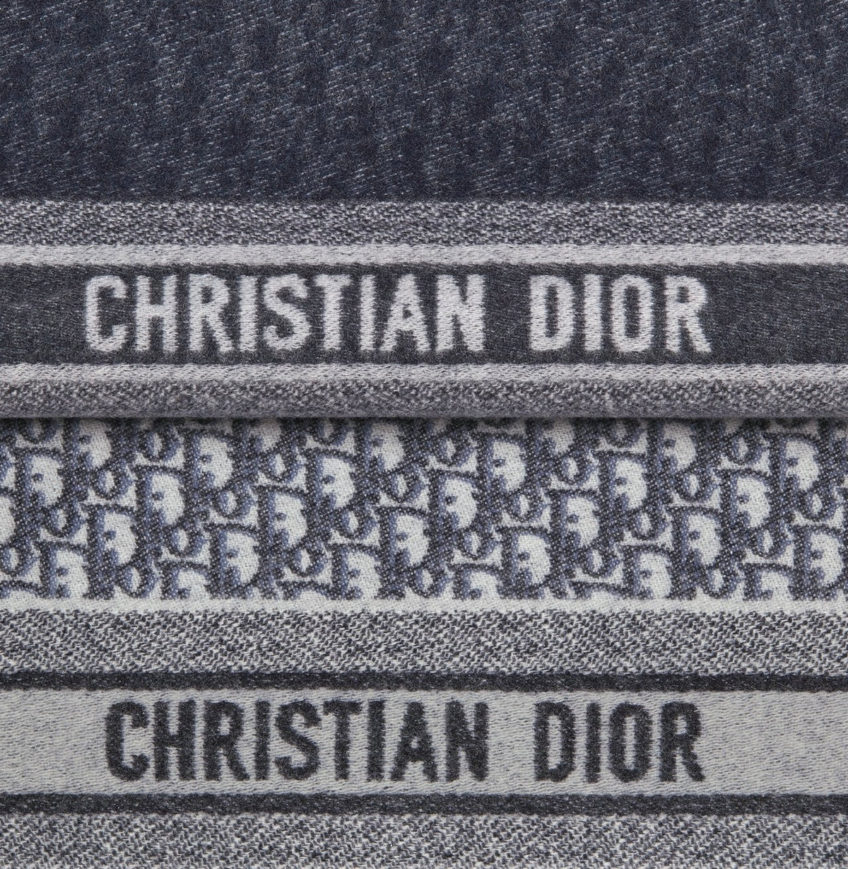 Winniemodo,Winnie modo,Dior 25CDO309I093,Dior oblique scarf,Dior scarf,Dior scarf sale,Dior scarf navy,Dior monogram scarf,Di