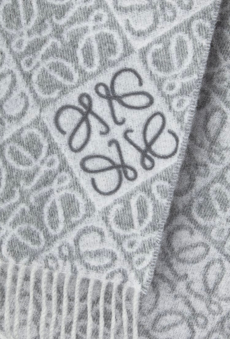 Winniemodo,Winnie modo,Loewe F811SS1X01,Loewe scarf cashmere,Loewe scarf,Loewe scarf sale,Loewe Anagram scarf,Loewe Anagram s