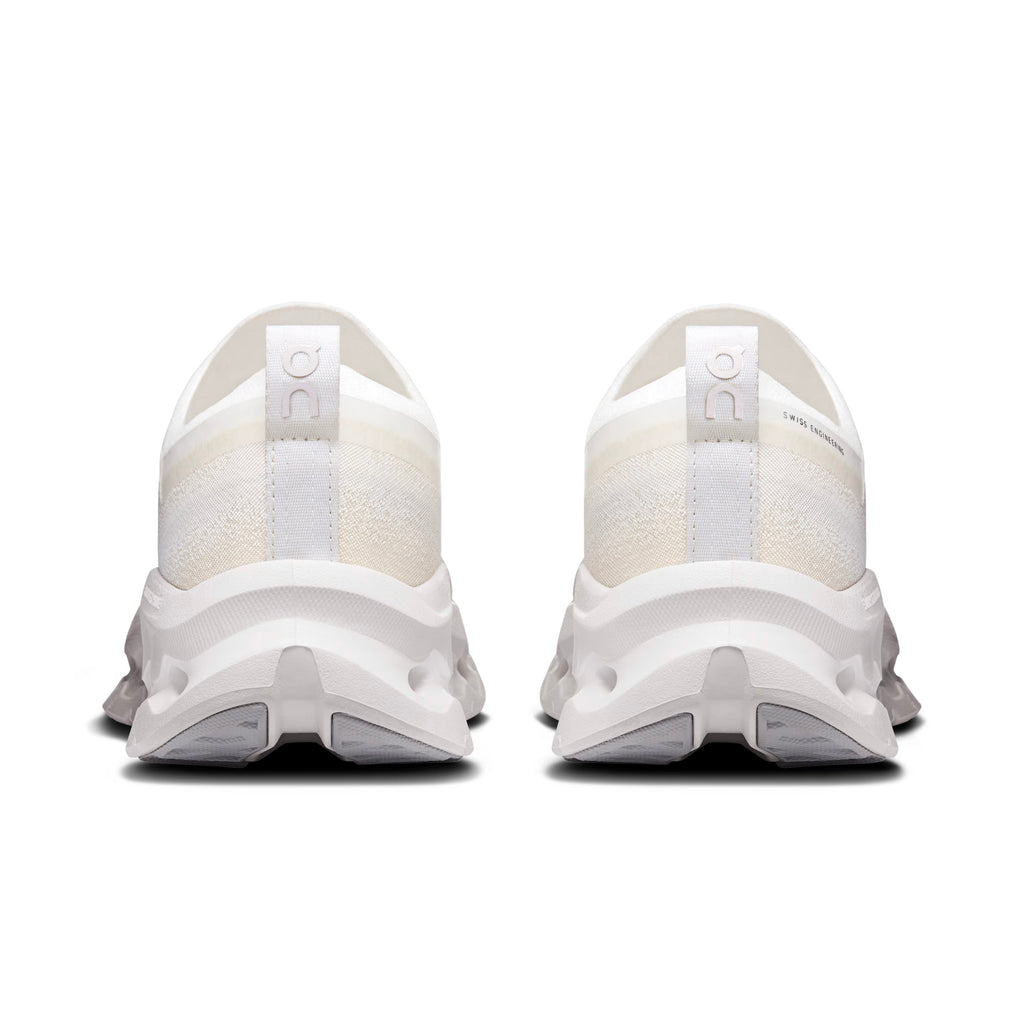 Winniemodo,Winnie modo,Winniemodony,On Cloudtilt Moon Sneaker,On Cloudtilt Moon,On Cloudtilt Moon white,On cloud sneaker whit