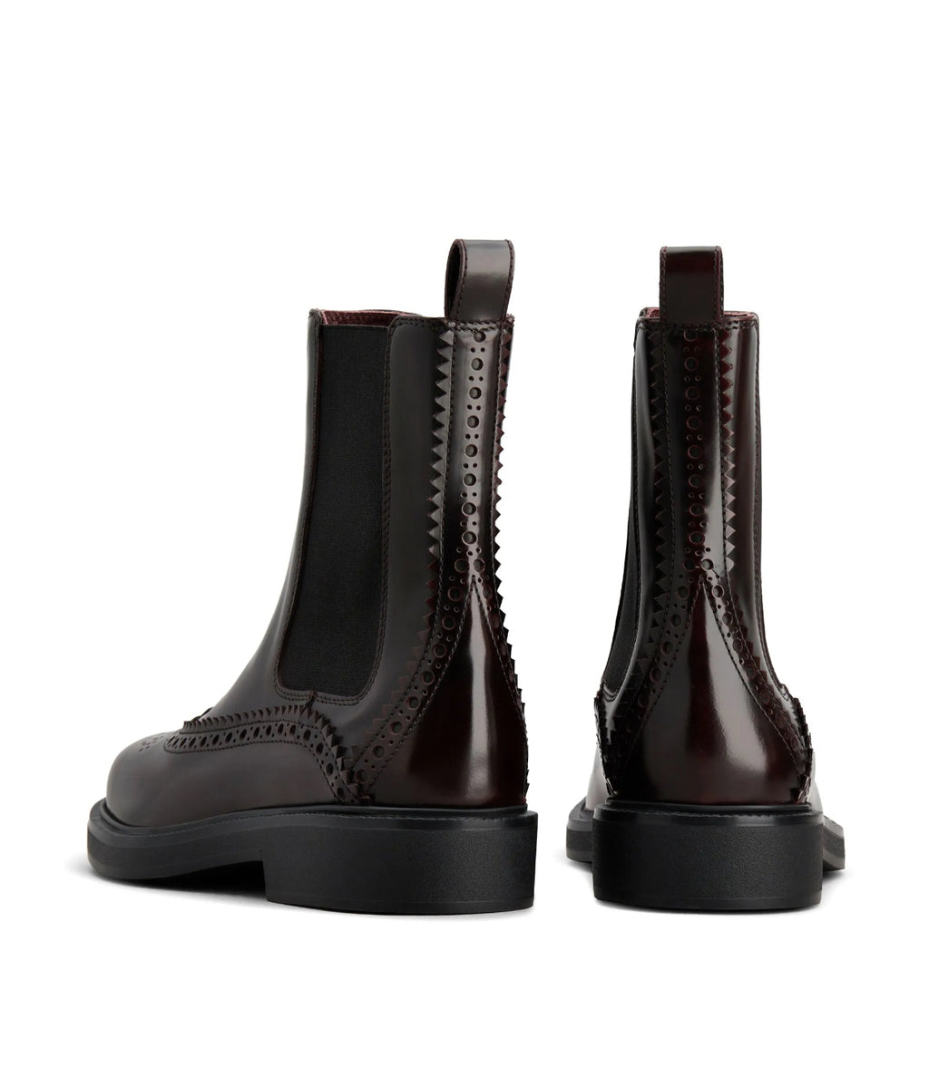 Winniemodo,Winnie modo,Tod’s Brogue style Chelsea boots,Tods boots,Tods boots sale,Tods boots burgundy,Tods boots womens,Tods