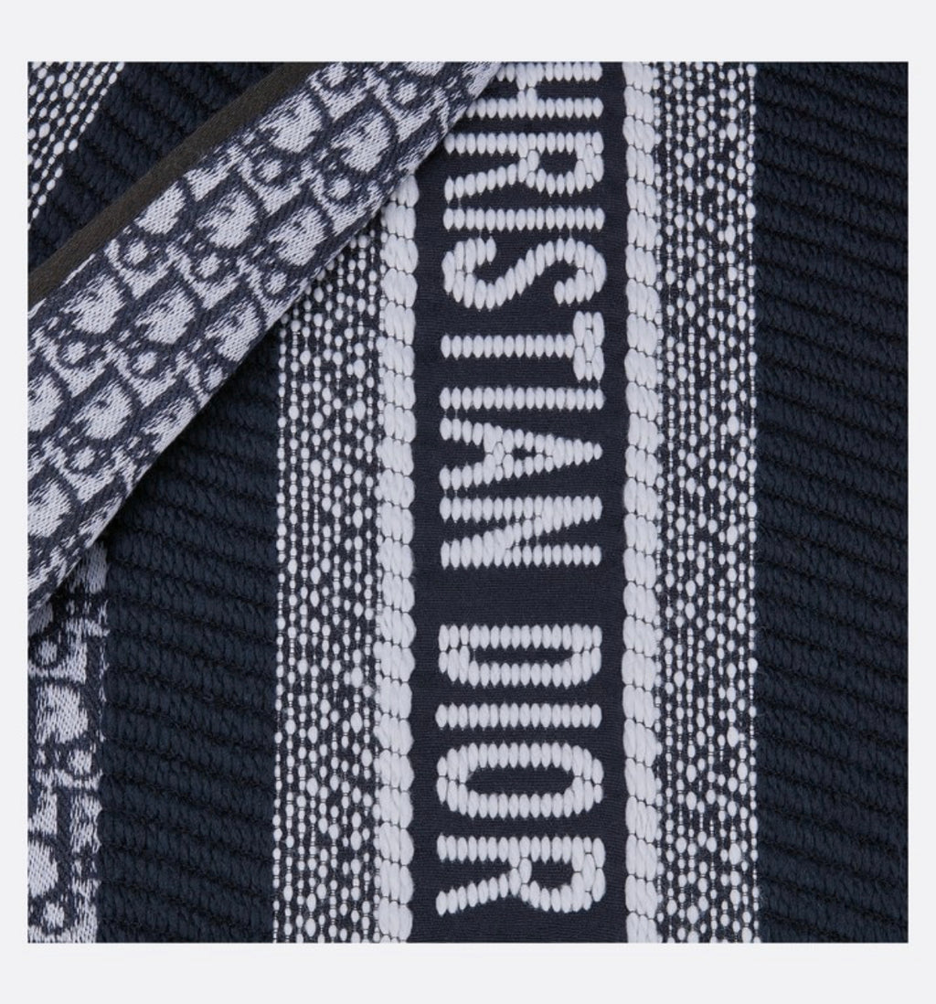 Dior 14CDO301I985,DIOR OBLIQUE UNIVERSITY REVERSIBLE SCARF,Dior scarf on sale,Dior scarf online shop,Dior scarf mens,Dior mon