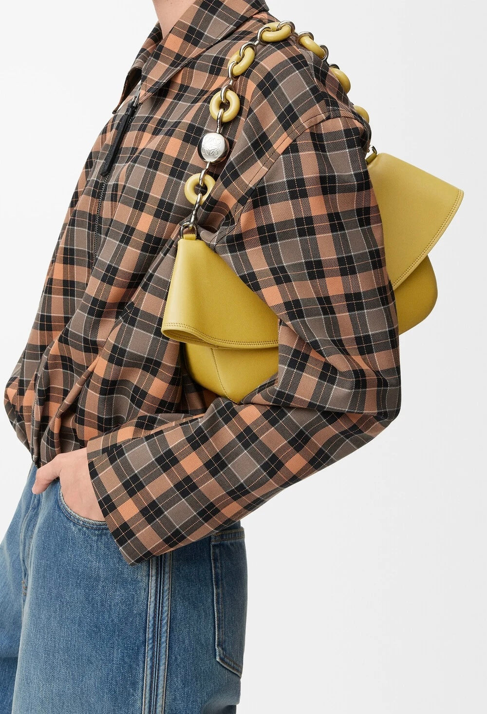 Winniemodo,Winnie modo,Loewe AP22P22X07,Loewe medium ola bag,Loewe bag,Loewe bag sale,Loewe ola bag,Loewe bag yellow,Loewe ol