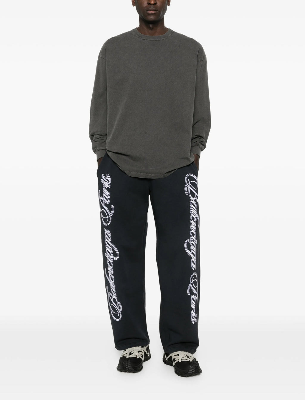 Winniemodo,Winniemodony,Balenciaga pants,Balenciaga 846917,Balenciaga track pant,Balenciaga pants authenticity,Balenciaga pan