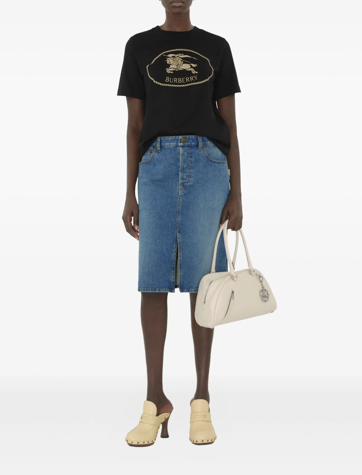 Winniemodo,Winniemodony,Burberry 8111658,Burberry t-shirt black sale,Burberry t-shirt discount,Burberry tee outlet, Discount
