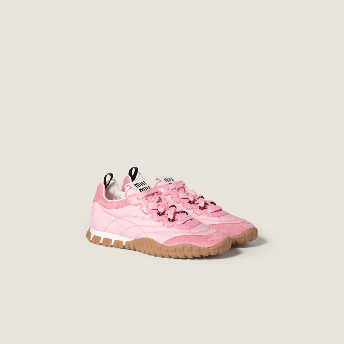 Winniemodo,Winnie modo,MIU MIU 5E417E,MIU MIU sneaker,MIU MIU sneaker sale,MIU MIU sneaker pink,MIU MIU sneakers pink sale,MI