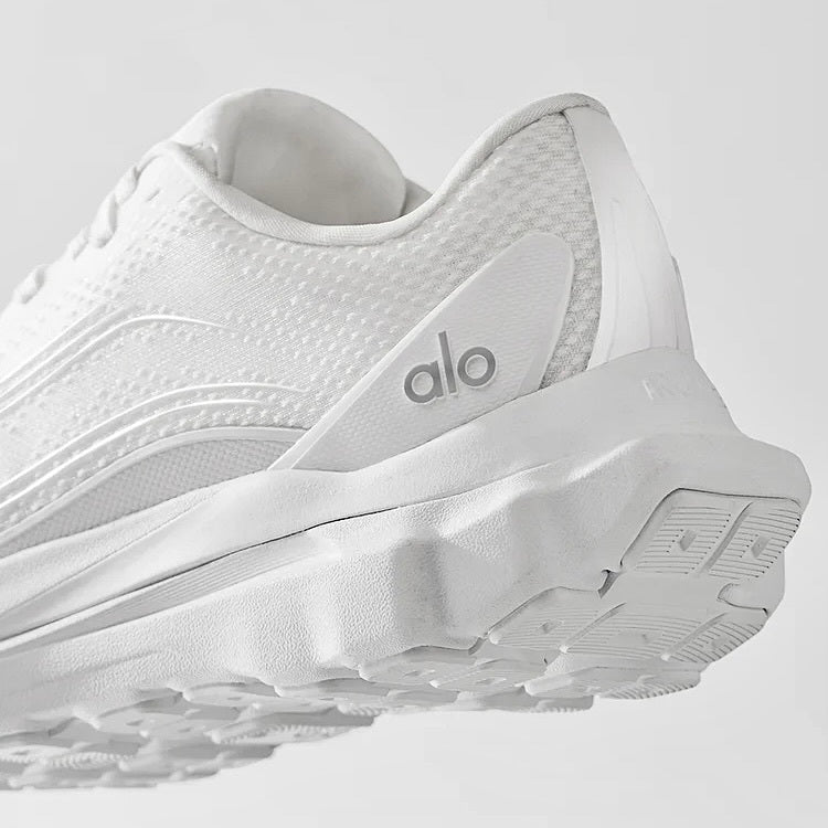 Alo Runner White,Alo Runner,Alo sneaker White,Alo sneaker,Yoga sneaker,Alo sneaker on sale,Alo yoga sneaker white,Alo womens