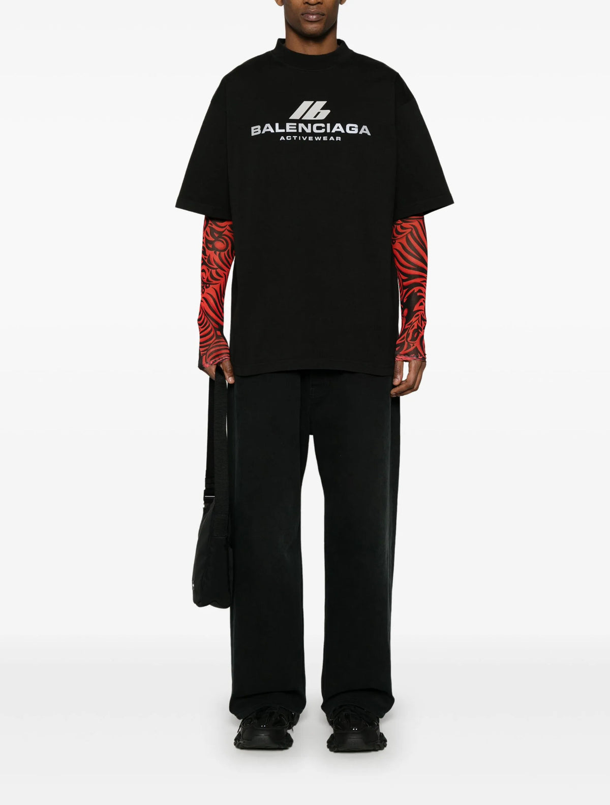 Winniemodo,Winnie modo,Balenciaga Reflective logo cotton T-shirt,Balenciaga T-shirt, Balenciaga T-shirt black,Balenciaga T-sh