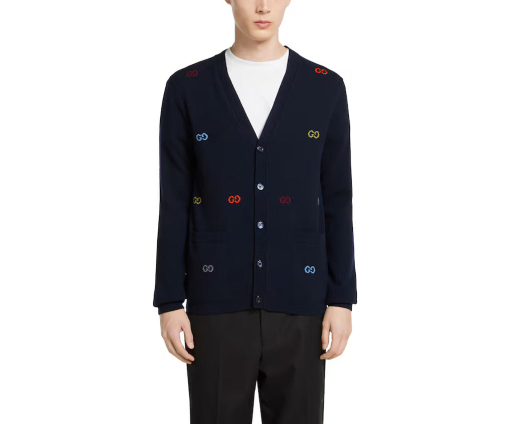 Winniemodo,Winnie modo,Gucci 833671 XKEYI,Gucci cashmere cardigan,Gucci cardigan,Gucci cardigan sale,Gucci monogram cardigan,