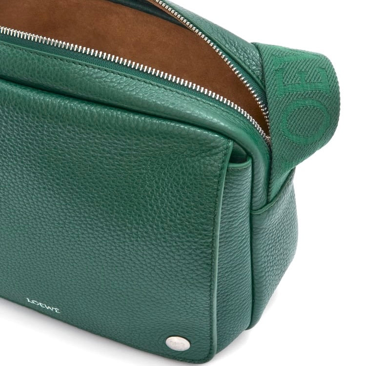 Loewe IDBANBA73X01,Loewe Medium Pebble messenger bag in supple calfskin,Loewe medium messenger bag,Loewe crossbody bag,Loewe