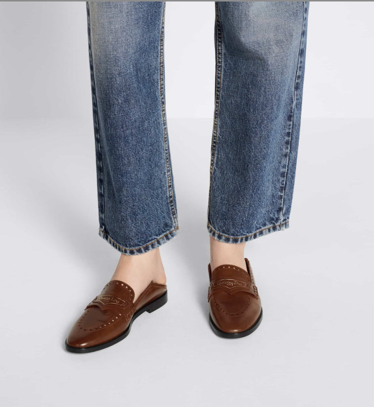Dior KDB886VEA_S23M,Winniemodo,Winnie modo,Dior boy loafer,Dior loafer,Dior loafer sale,Dior loafer women’s brown,Dior loafer