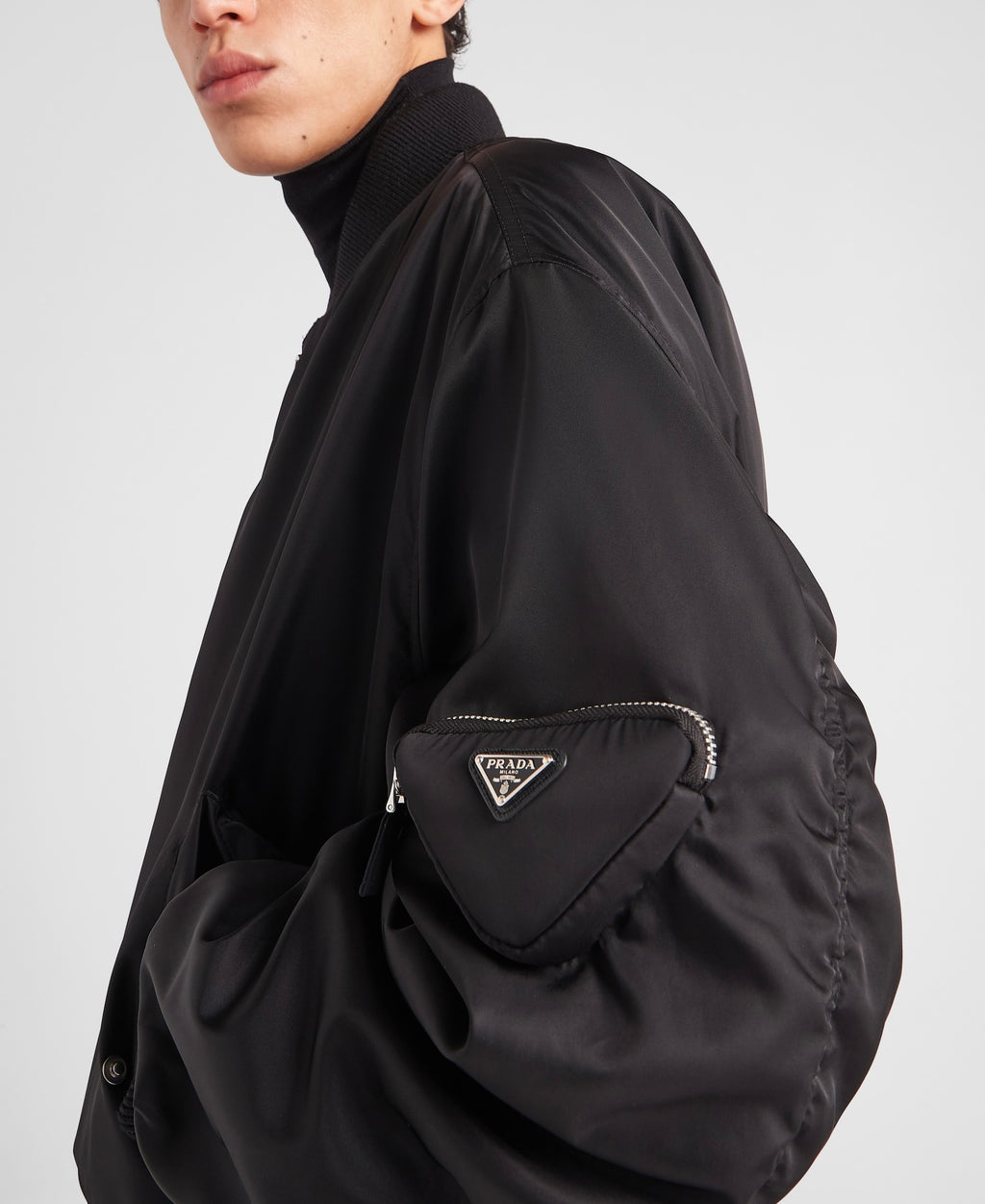 Winniemodo,Winnie modo,Prada SGB903,Prada re-nylon bomber jacket,Prada bomber jacket,Prada jacket,Prada jacket black,Prada ny