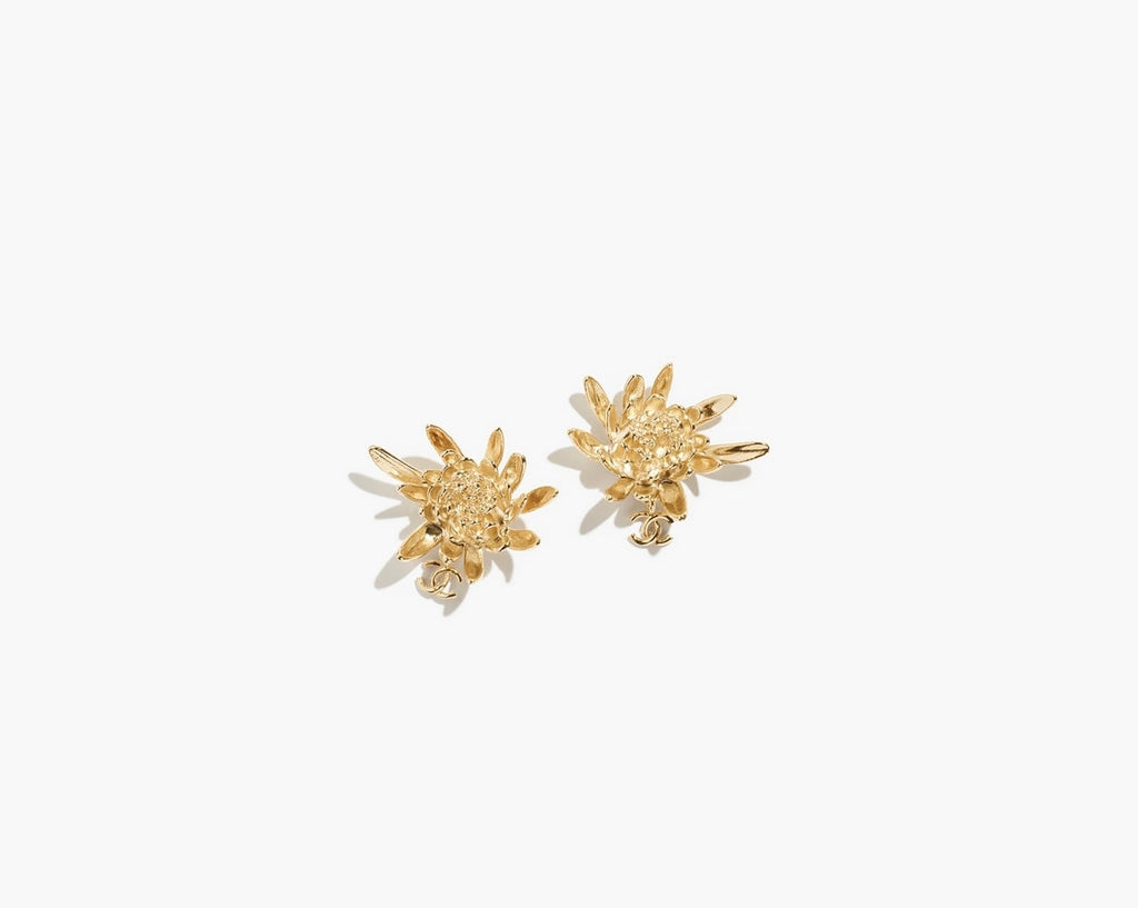 Winniemodo,Winniemodony,Chanel studs,Chanel earrings,Chanel earrings discount,Chanel stud discount,Chanel earrings sale,Chane