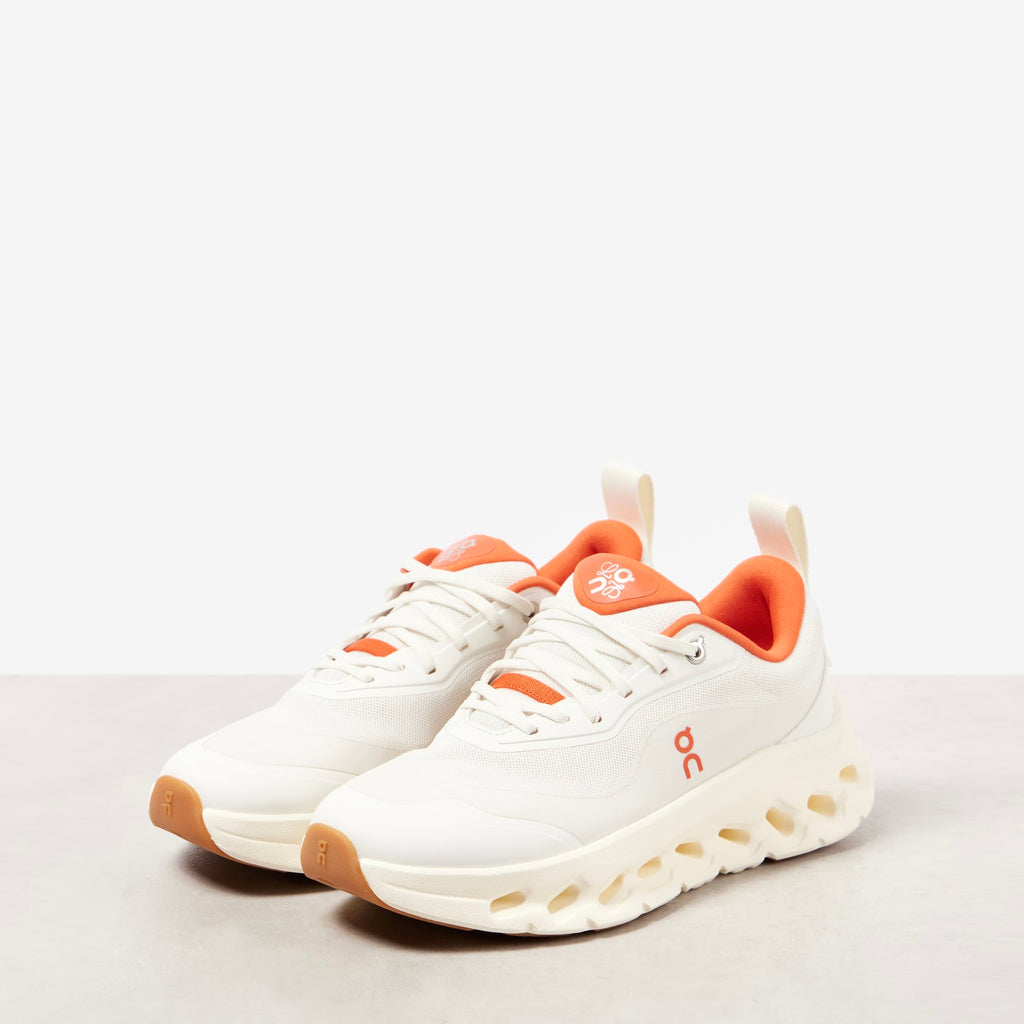 On x Loewe sneaker,On x loewe sneaker 2.0,On x Loewe sneaker white orange,On x Loewe cloudtilt,On x Loewe cloudtilt 2.0,On x