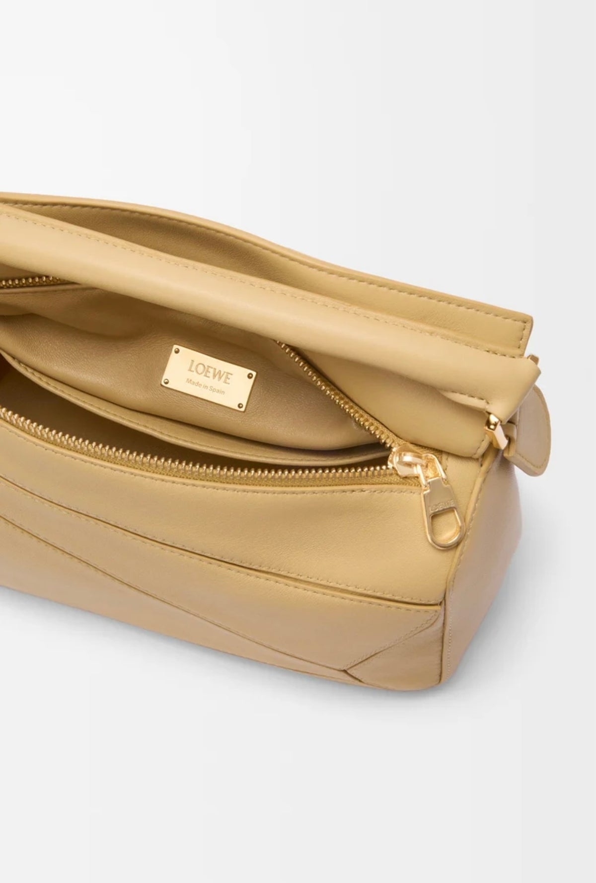 Loewe puzzle bag,Loewe puzzle yellow bag,Loewe puzzle bag small,Loewe small featherlight puzzle bag,Loewe bag,Loewe Lambskin