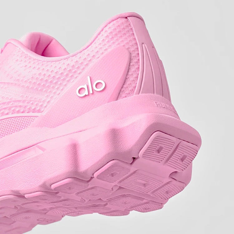 Alo Runner pink,Alo Runner,Alo sneaker pink,Alo sneaker,Yoga sneaker, Alo sneaker on sale,Alo yoga sneaker pink,Alo womens sn