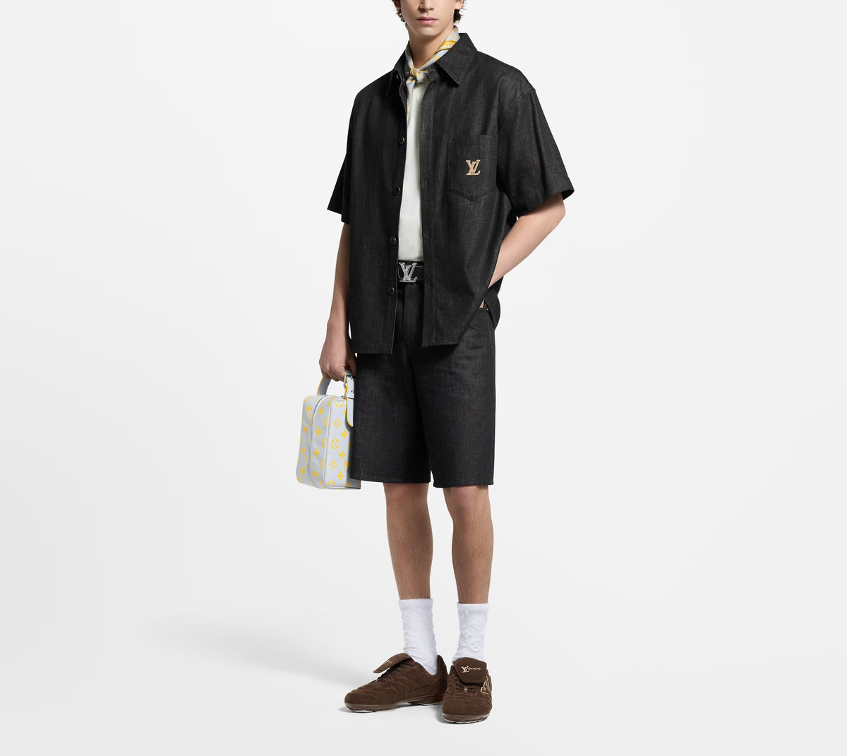 Winniemodo,Winnie modo,Louis Vuitton 1AHVW4,LV 1AHVW4,Louis Vuitton short sleeved chambray shirt,LV shirt,LV short sleeve shi