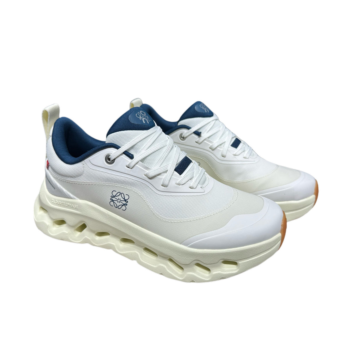 On x Loewe sneaker,On x loewe sneaker 2.0,On x Loewe sneaker white blue,On x Loewe cloudtilt,On x Loewe cloudtilt 2.0,On x Lo