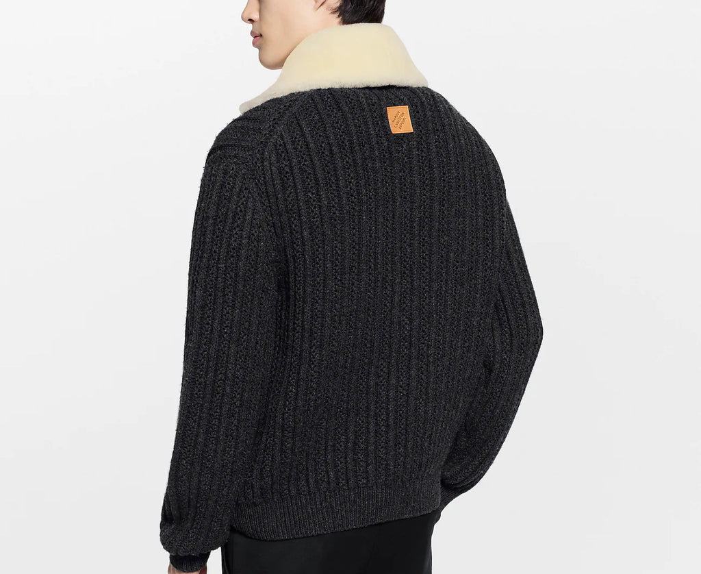 Winniemodo,Winniemodony,Louis Vuitton 1AJBU7,LV 1AJBU7,Louis Vuitton cashmere blouson,LV jacket shearling collar,Louis Vuitto