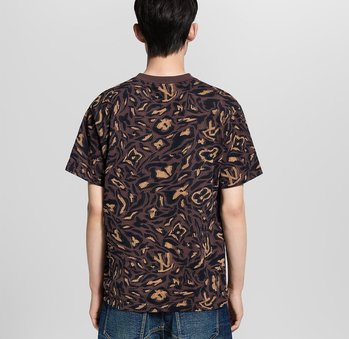 Winniemodo,Winniemodony,Louis Vuitton 1AIMK7,LV 1AIMK7,Louis Vuitton jacquard T-shirt sale,Louis Vuitton t-shirt 2026,Louis V