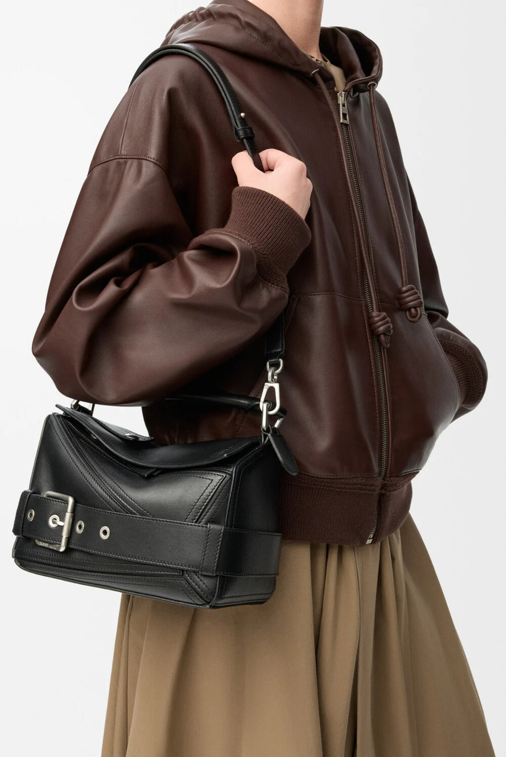 Winniemodo,Winnie modo,Loewe A510S21XC7,Loewe small puzzle biker bag,Loewe bag,Loewe bag sale,Loewe puzzle bag,Loewe puzzle b