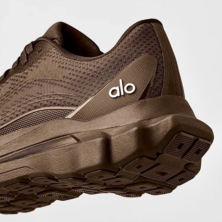 Alo Runner espressos,Alo Runner,Alo sneaker brown,Alo sneaker,Yoga sneaker, Alo sneaker on sale,Alo yoga sneaker brown,Alo wo