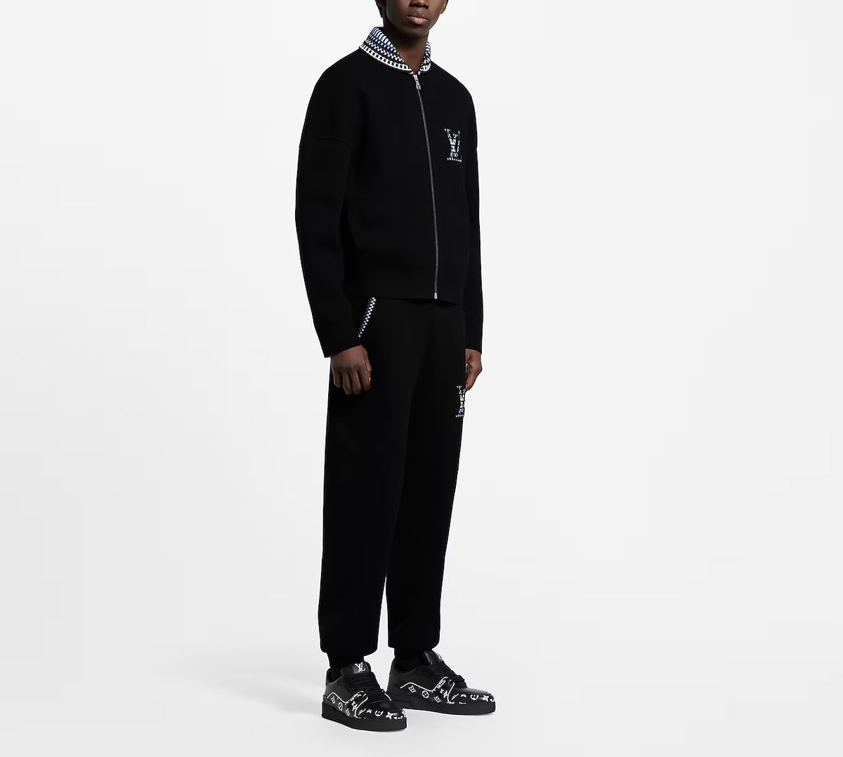 Winniemodo,Winnie modo,Louis Vuitton 1AHVNA,LV 1AHVNA,Louis Vuitton track pants,LV track pants,Louis Vuitton pants,LV pants,L