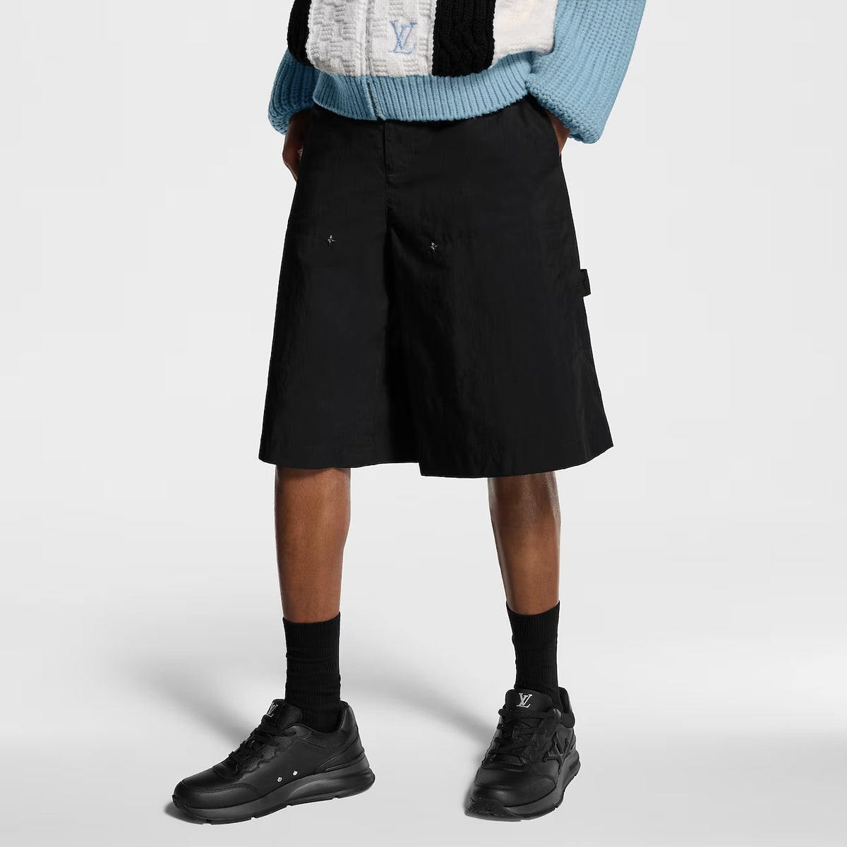 Winniemodo,WinnieModony,Louis Vuitton 1AJR52,LV shorts men,Louis Vuitton shorts black,LV shorts sale,Louis Vuitton menswear d