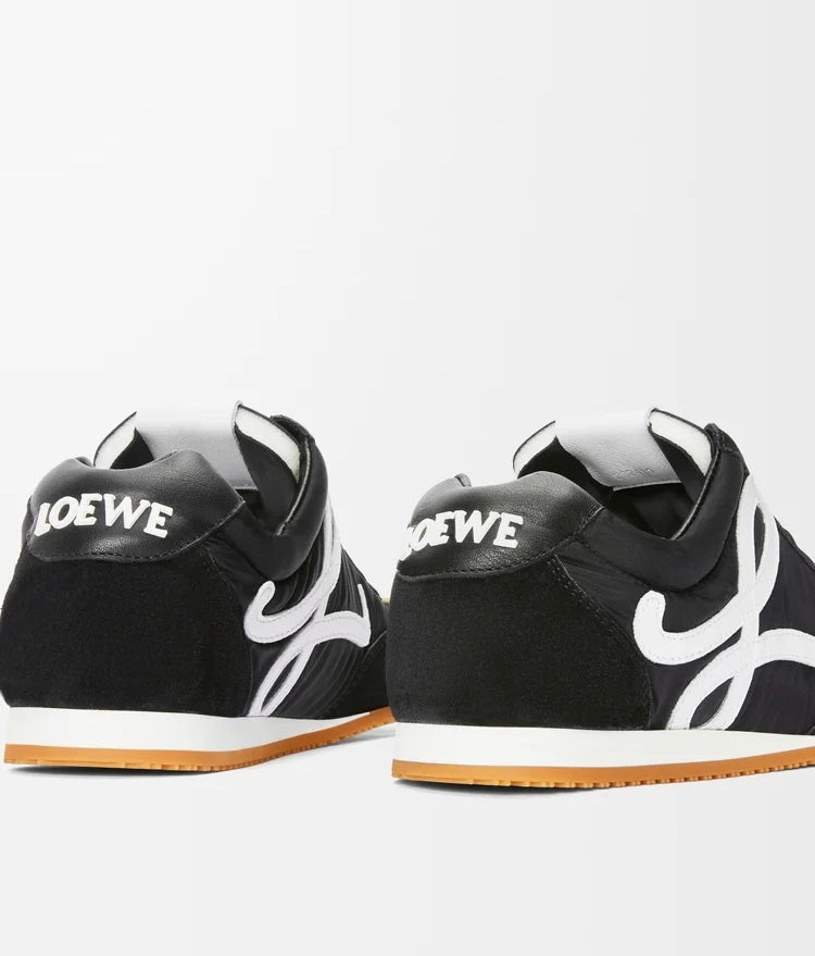 Winniemodo,Winnie modo,Loewe ballet runner 2.0,Loewe ballet sneaker,Loewe sneaker,Loewe sneaker sale,Loewe sneaker black,Loew