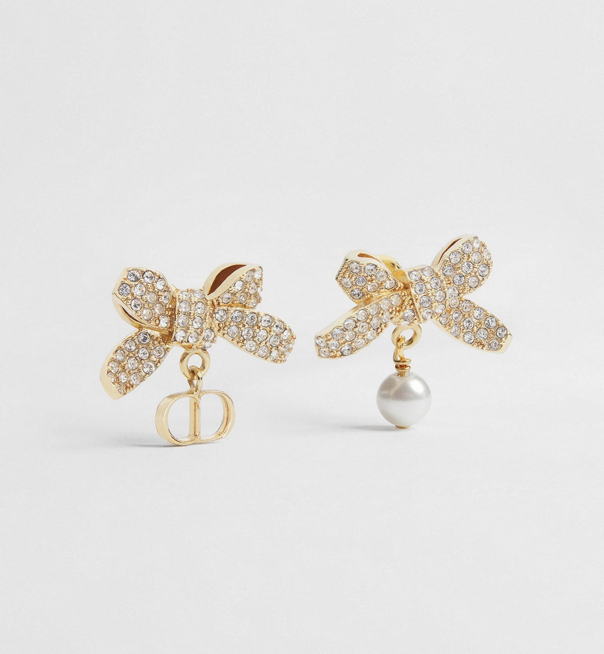 Winniemodo,Winniemodony,Dior E4678WOMCY,Dior bow earrings,Dior earrings sale,Dior earrings outlet,Luxury Style,Fashion Access