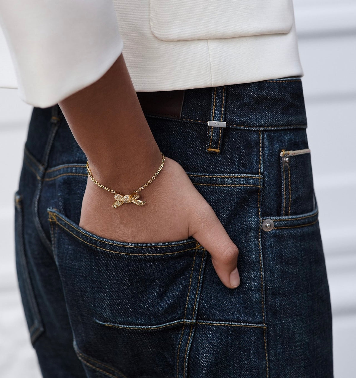 Winniemodo,Winniemodony,Dior B3276WOMCY,Dior bow bracelet,Dior bracelet sale,Dior bracelet outlet,Luxury Style,Fashion Access