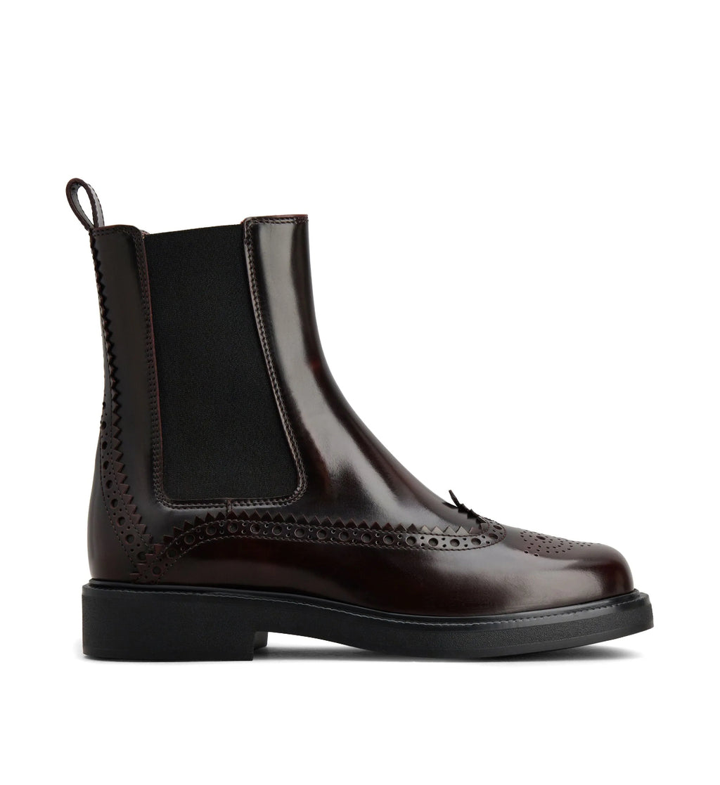 Winniemodo,Winnie modo,Tod’s Brogue style Chelsea boots,Tods boots,Tods boots sale,Tods boots burgundy,Tods boots womens,Tods