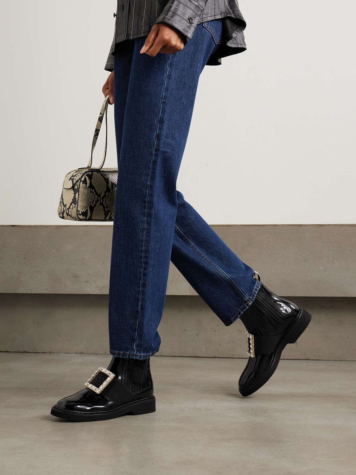 Winniemodo,Winnie modo,Roger Vivier RVW54825210D1PB999,Roger Vivier boots,Roger Vivier boots sale,Roger Vivier boots crystal,
