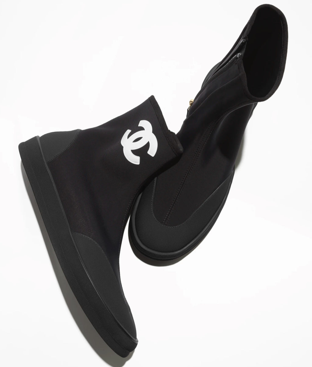 Chanel coco beach short boot
